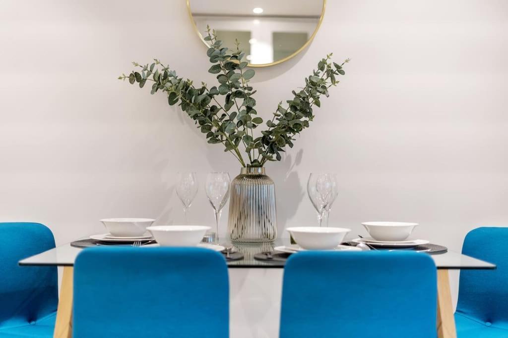 Stylish Contemporary 1 Bed Flat Near Bridge Londres